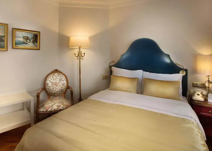 Valide Sultan Konagi 4* Стамбул