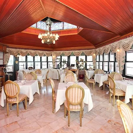 Valide Sultan Konagi Istanbul