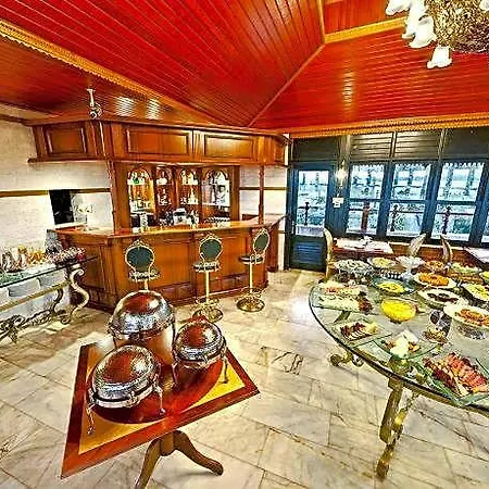 Valide Sultan Konagi Hotell