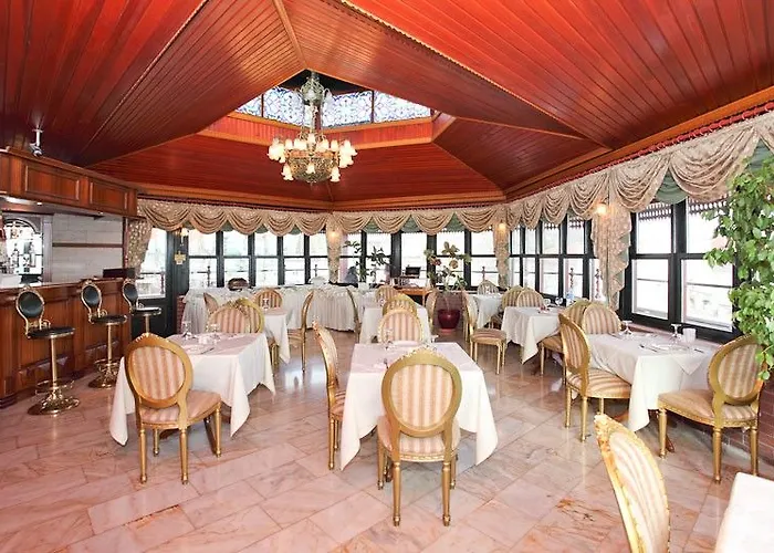 Valide Sultan Konagi Istanbul