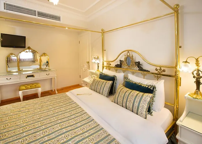 Отель Valide Sultan Konagi 4*